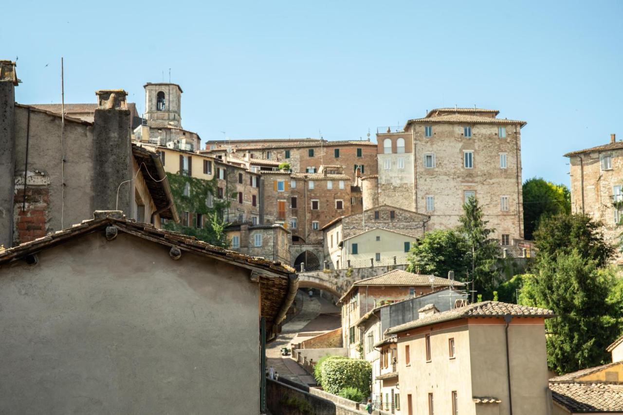 La Conca Apartment: A View On The Roman Aqueduct بيرودجا المظهر الخارجي الصورة