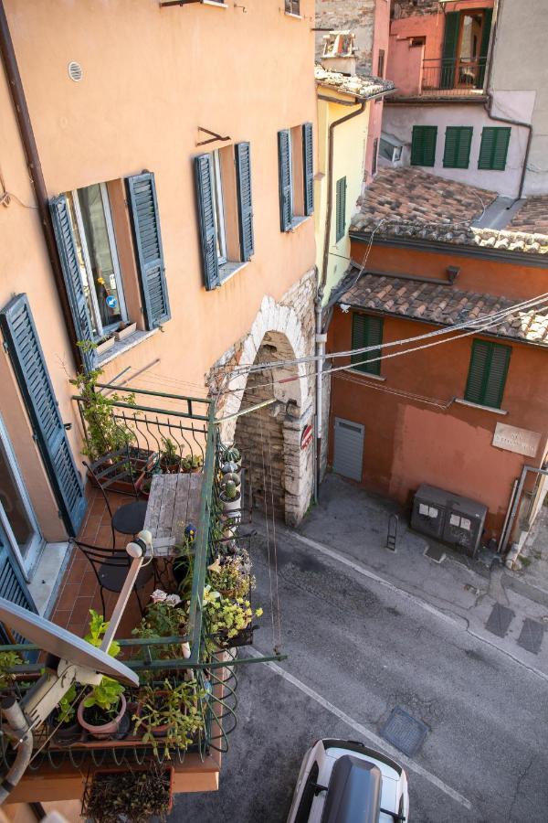 La Conca Apartment: A View On The Roman Aqueduct بيرودجا المظهر الخارجي الصورة